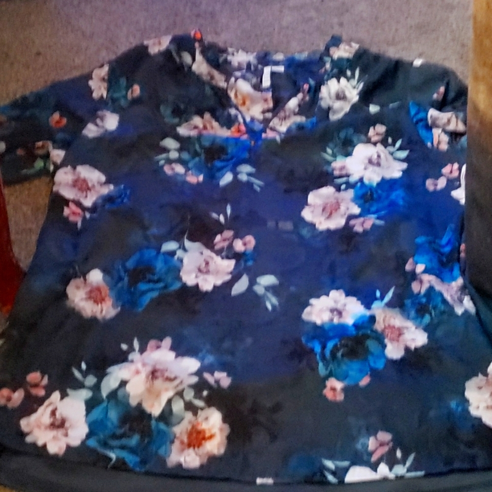 A elle top size Large